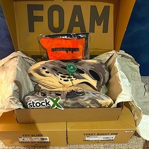 Yeezy foam runner’Mx cream clay’ color way size 8 in mens | size 10 women’s